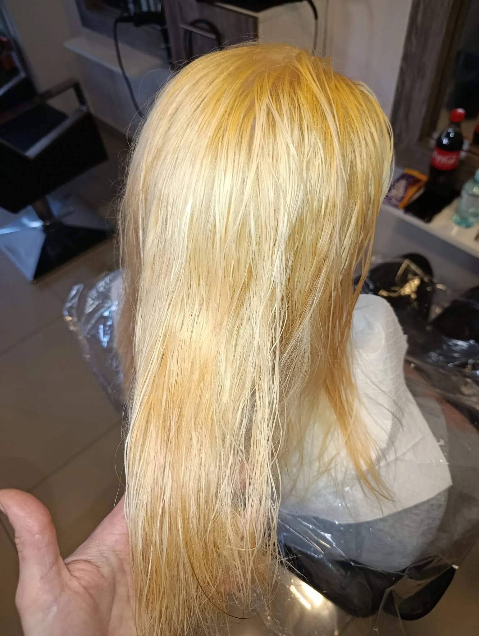 Jasny blond